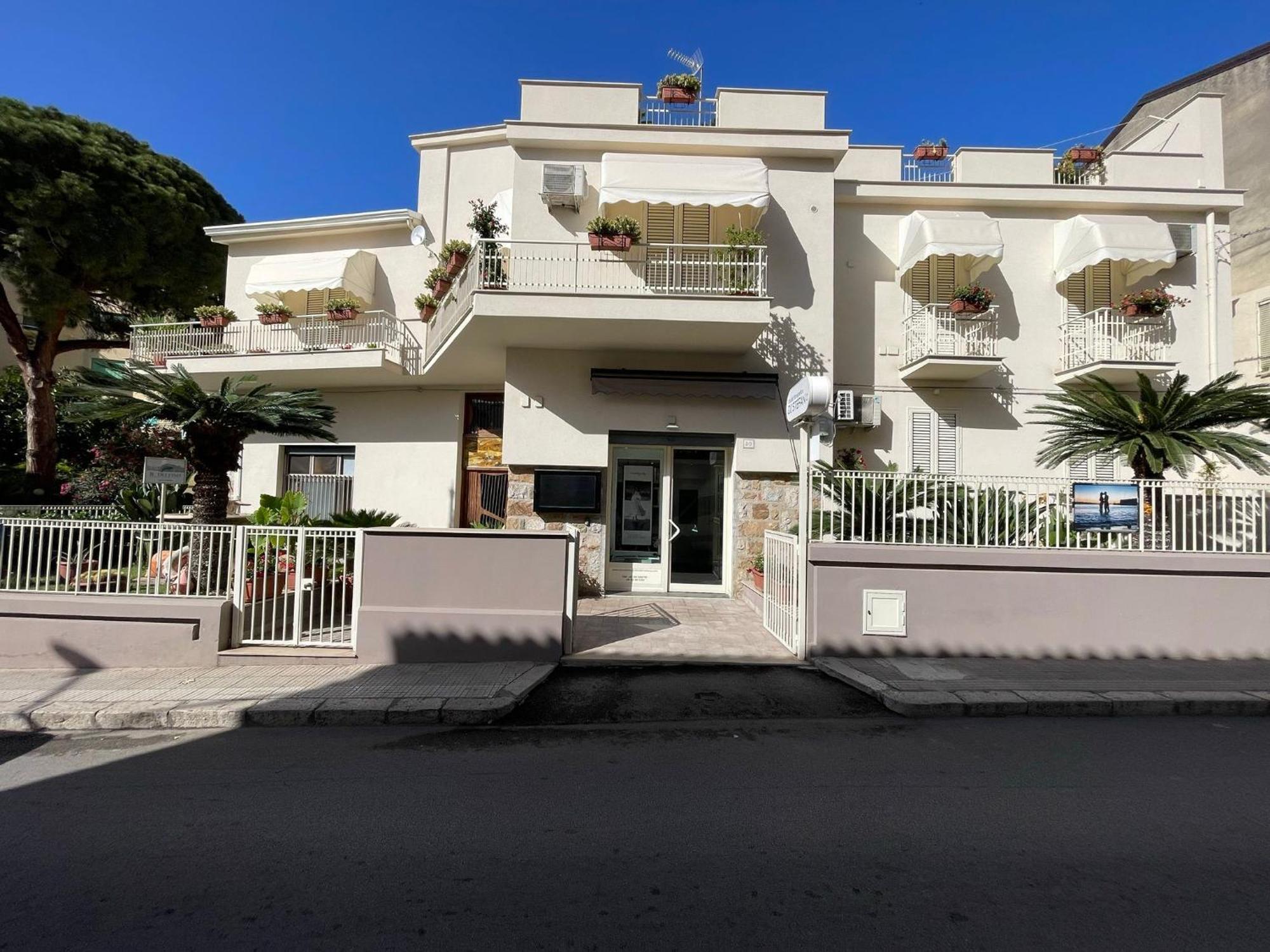 Il Delfino Holiday House Cefalu Exterior photo